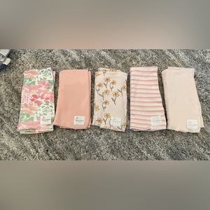 5 Burt’s Bees burp cloths